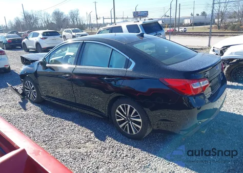 2019 Subaru Legacy 2.5I Premium из США, поврежденный, VIN 4S3BNAF65K3021956